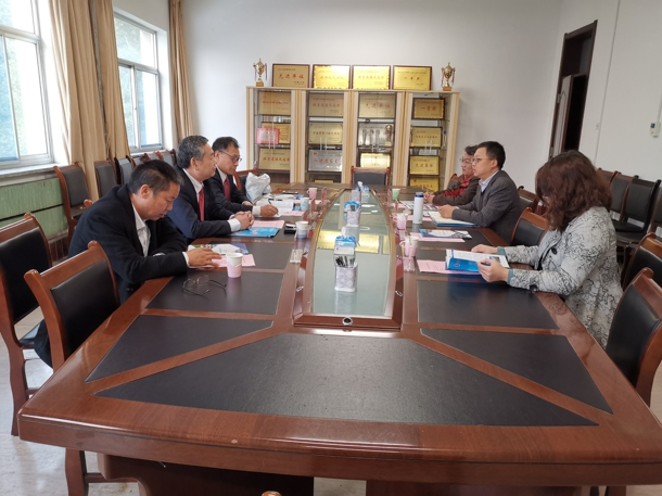 3  调研组与山东理工大学william威廉中文官网交流（发文稿）.jpg