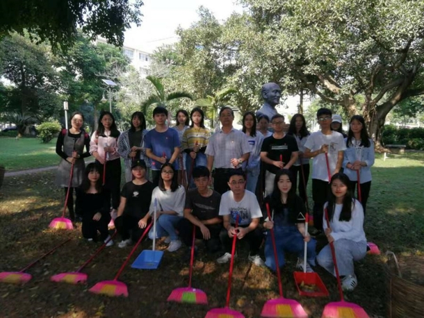 经济系党支部成员(发文稿).jpg 经济系党支部成员(发文稿).jpg